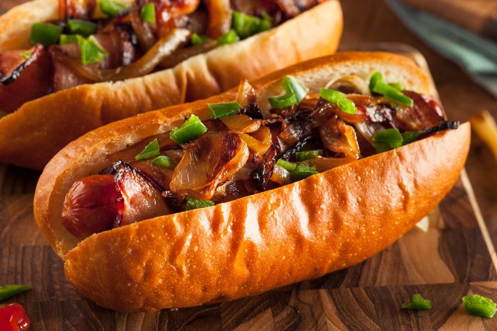 Smoky Chili-Bacon-Cheese Hot Dogs