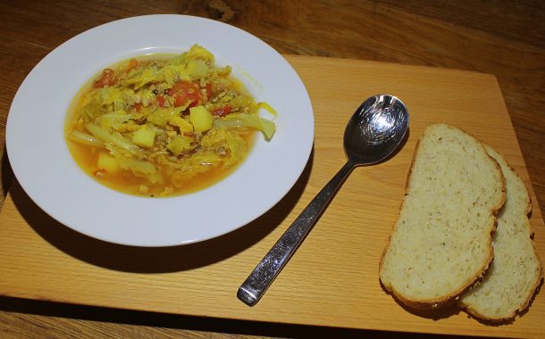 Pepperworld Special: Scharfer Wirsingeintopf mit Hack und der Chili-Neuheit Zebrange!