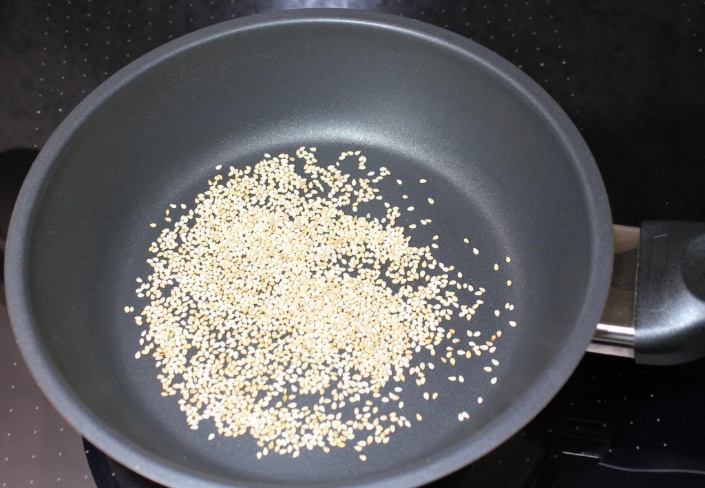 05_Sesam anrösten